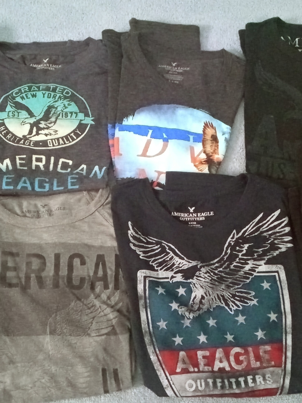 American Eagle Graphic Tee Bundle